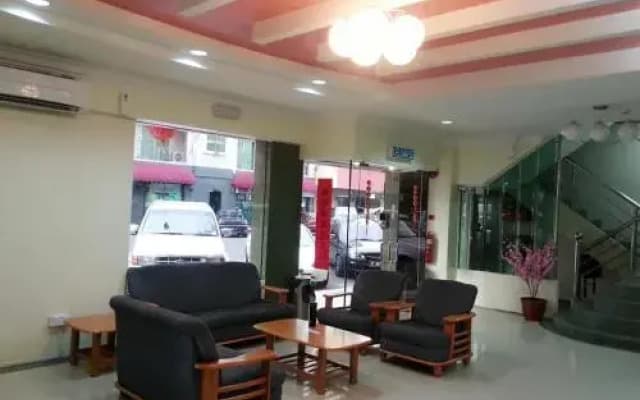 Istana Monaco Hotel