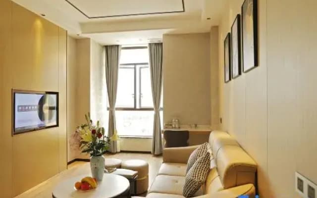 Yiman Hotel (Foshan West Railway Station Shadi Airport)