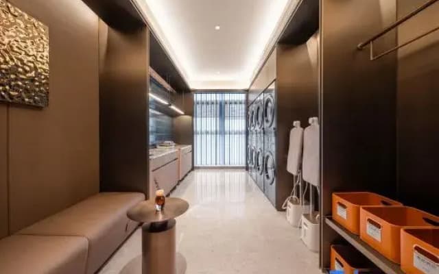 Shangrao High Speed Railway Station Crystal Orange Hotel