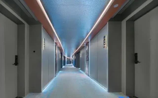 Rucheng Peak Esports Hotel (Ailian Square Branch)