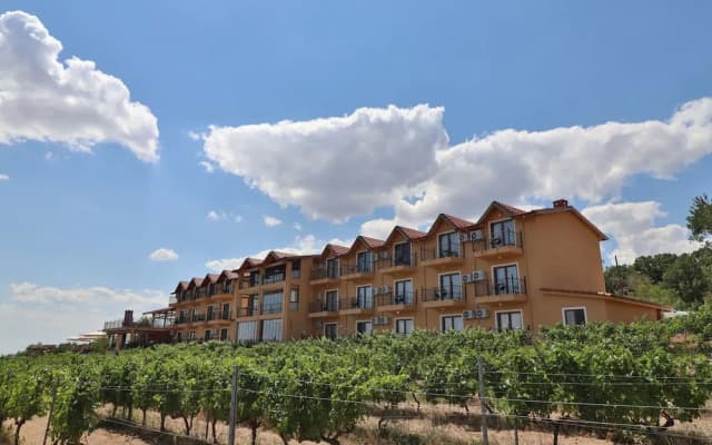 Dessera Vineyards Hotel
