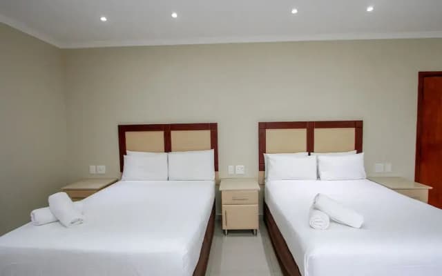 PLM Golden Lodge