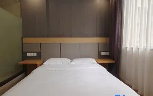 Weiduo Boutique Hotel (Jiangbei Airport Huixing Subway Station)