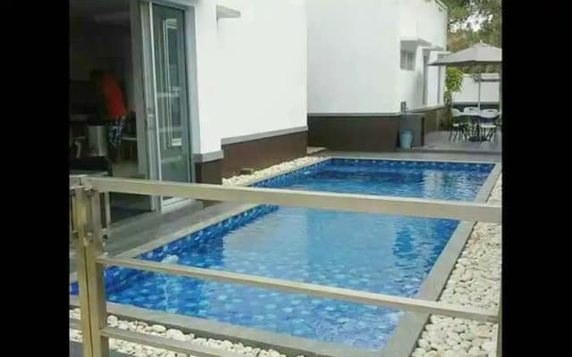 Villa Kaca