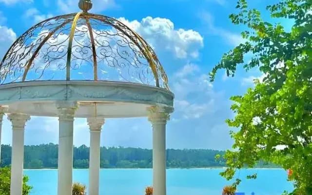 Jin Bi Property Joyful Homestay (Dongning Haifahu Island Store)