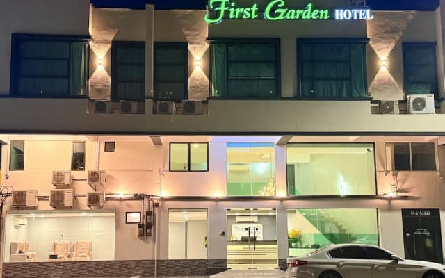 Capital O 91281 Hotel First Garden By Kr Cosmos