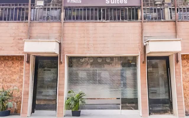 Fabhotel Abrol Suites