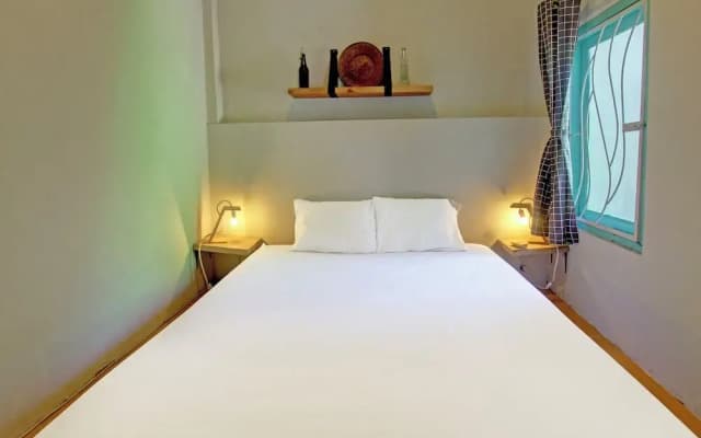 OYO 92825 Kamar Lombok