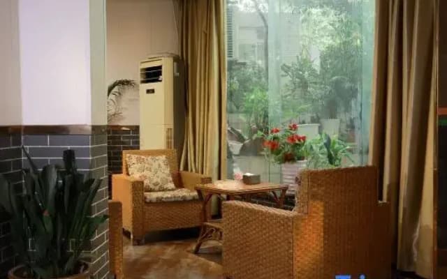 Jinhong Hotel