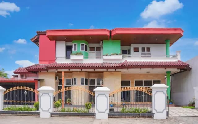 Collection O near Universitas Negeri Padang formerly Hotel Amra