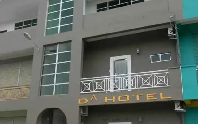 D Hotel Inanam