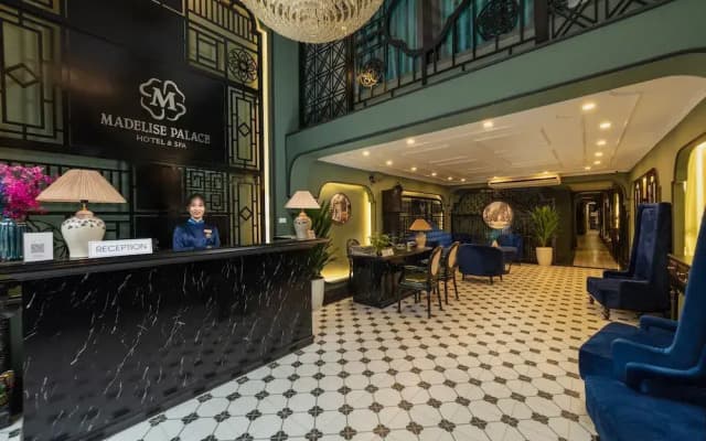 Madelise Adora Hotel