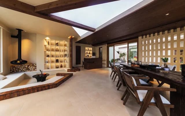 Shangri-La Homestay Designer B&B