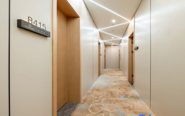 Nanchang • Tengwang Pavilion SOULMATES • AWAKENING | Cinema-themed Light Residence Hotel