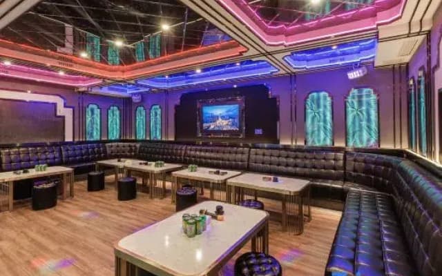 Platinum Travel International Hotel