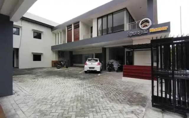 Djuragan Kamar Bandahara