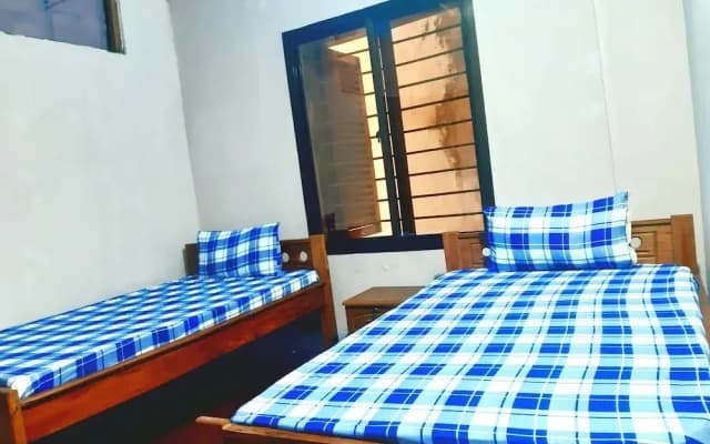 Mamdali Guest house