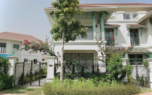 V120 The Signature Tropical Villa