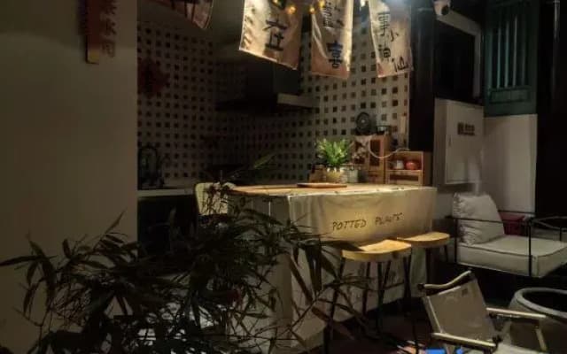 Xiaohe Chinese Inn (Chaozhou Ancient City Paifang Street)