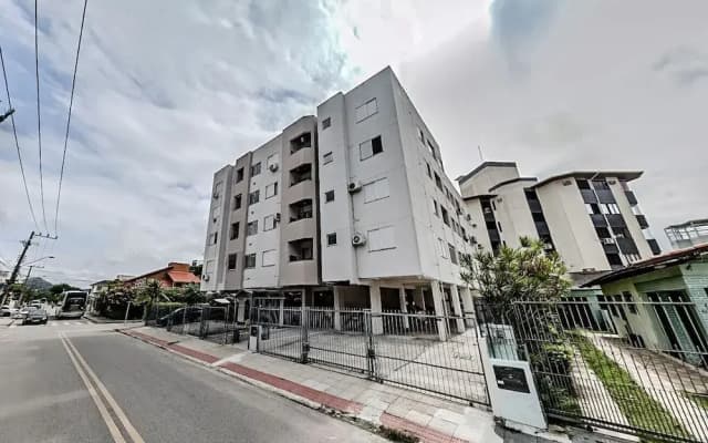 Apto Pet Friendly a 350m da Praia de Canasvieiras