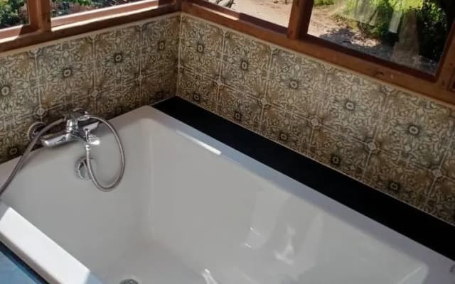 Private Wooden Pool Villa in Mae Rim for 4-6 Guests