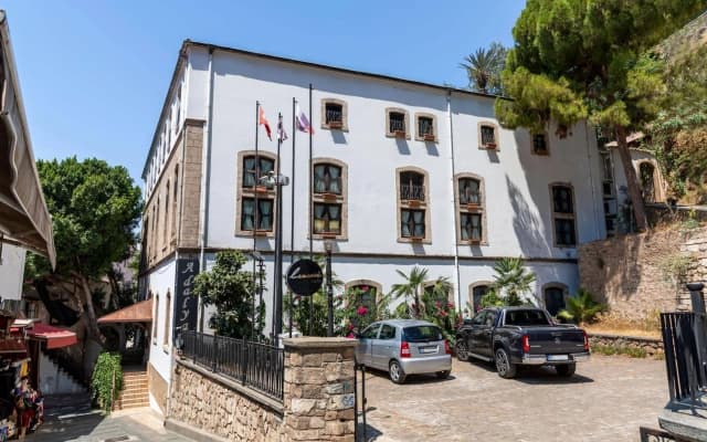 Adalya Port Hotel