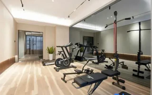 Jingfang E-Sports Hotel (Jiangyin Central Hospital)