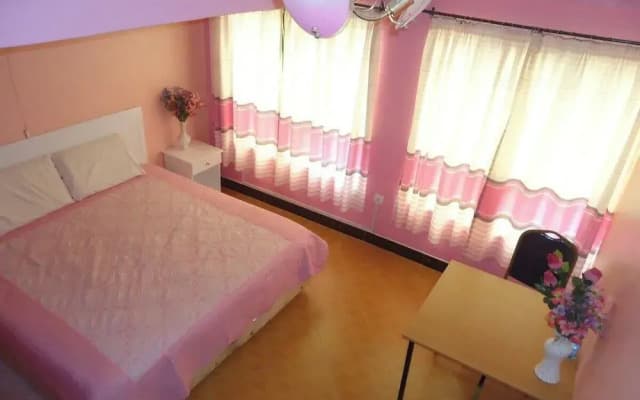 Twin Spot Guest House Naivasha