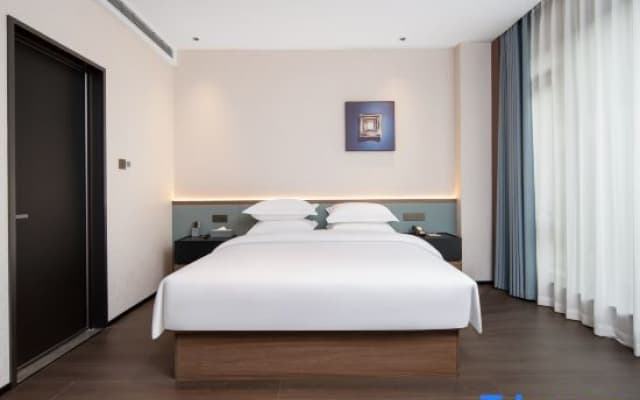 Yangzhou Slender West Lake Garden Hotel