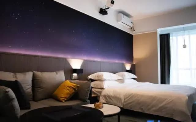 Yixi Hotel (Yueyang Chenglingji Comprehensive Bonded Zone)