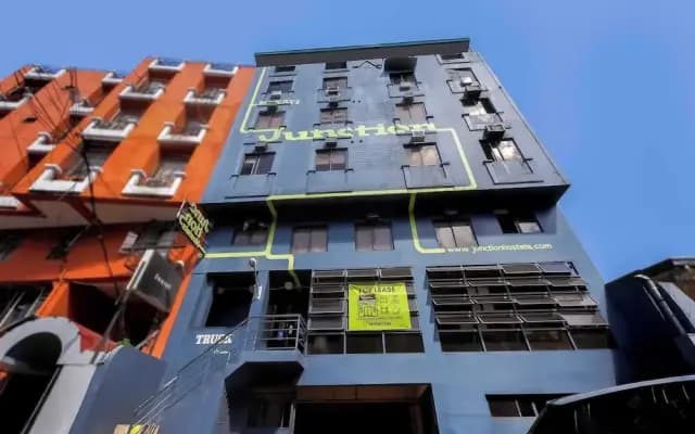 Junction Hostel Poblacion Makati Avenue