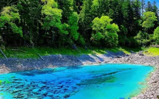 Jiuzhaigou Jianshan Shishan Garden Beautiful Homestay