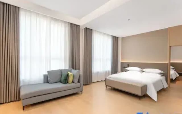 Nanyuan E Home Plus Hotel (Jinniu Commercial Street Shop, Jianshan, Haining)