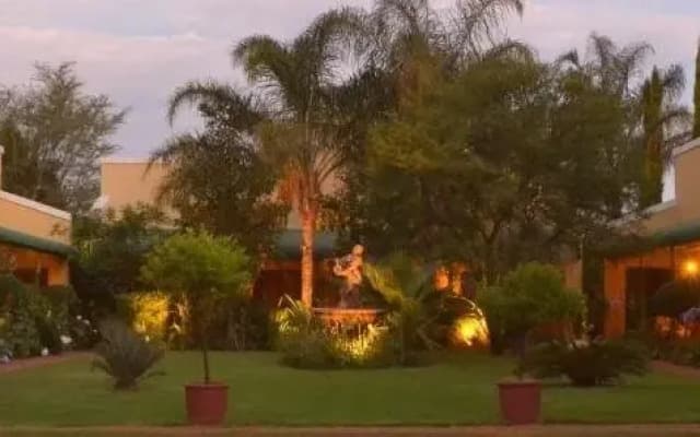 Villa la Pensionne Guest House