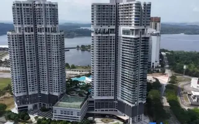 Teega Suites PuteriHarbour By WP Homestay
