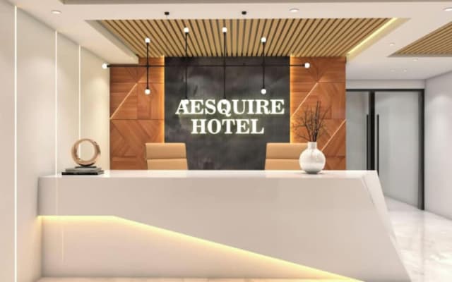 Aesquire Hotel
