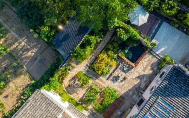 Floral Hotel · Shexian Huile Guyun Hotel