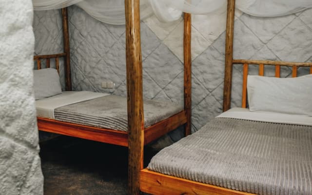 Ngedere Lodge and camp