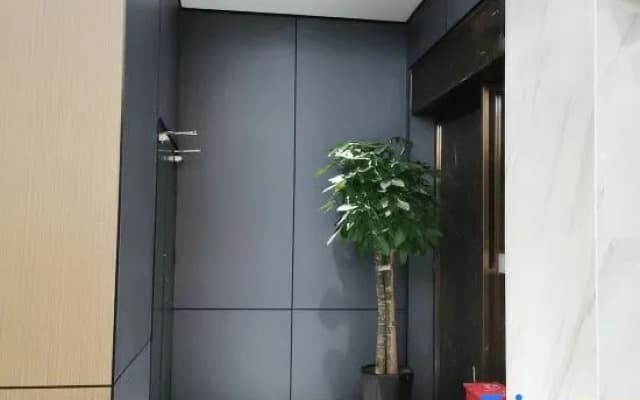 Hillman Light Luxury Hotel (Yueyang Taiyangqiao Branch)