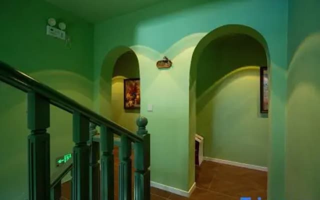 Huapan Lvye · French Romantic | Dreamy Garden-Themed Boutique Homestay (Dali Ancient City Branch)