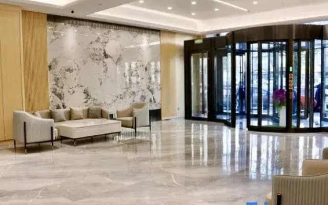 Yunya Hotel (Hohhot Station Xinhua Square Metro Station Branch)