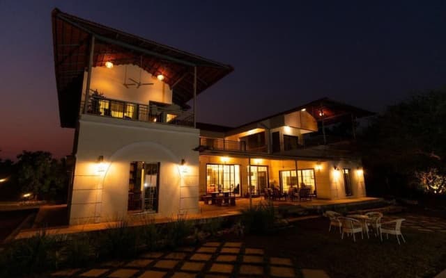 ELIVAAS Casa Mocha Exquisite 5BHK Villa