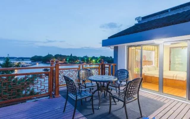 Floral Hotel·Shuiyue Fengying Hotel (Zhouzhuang Ancient Town store)