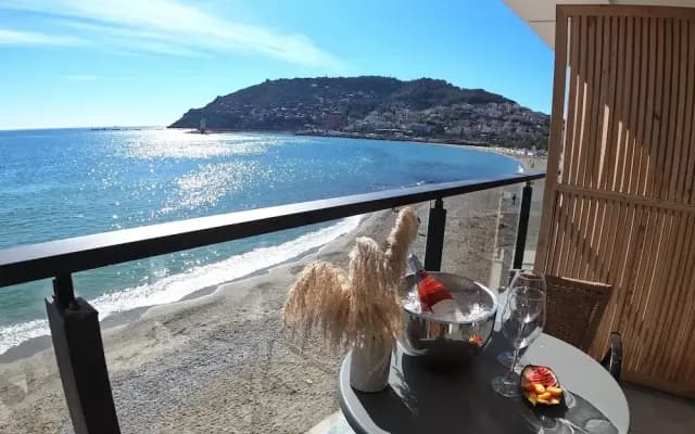 Sun Hotel By En Vie Beach