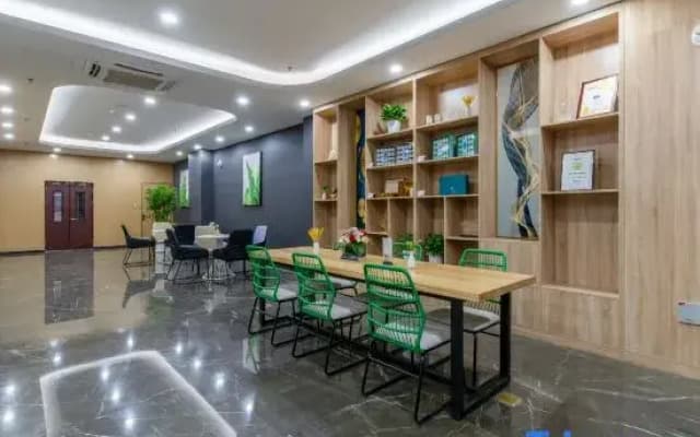 Qiduo Hotel (Weifang Century Taikoo People's Hospital Branch)