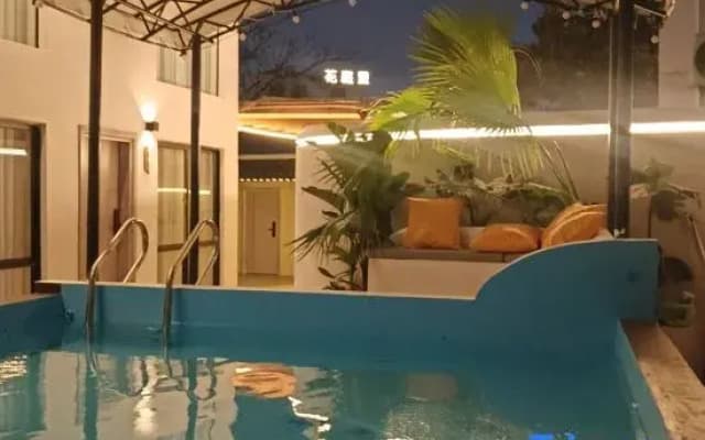 Yumu Homestay (Beihai Yintan Branch)