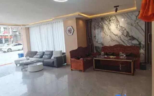 Kaiman Hotel (Kangding Pagoda Grassland Branch)