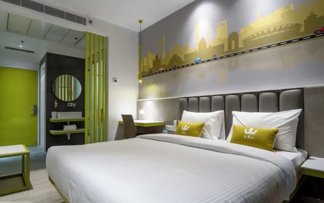 Hotel Le Roi Express Karol Bagh