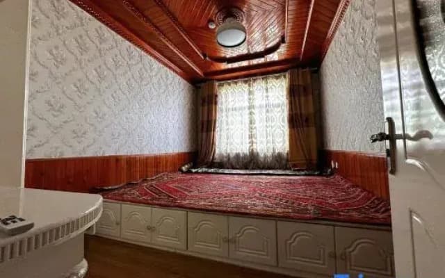 Yining Jingya Hefeng Homestay