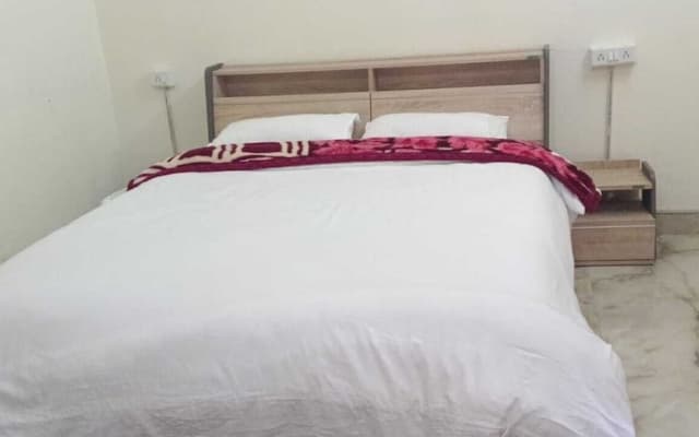 Saalak Suites On HIlltop